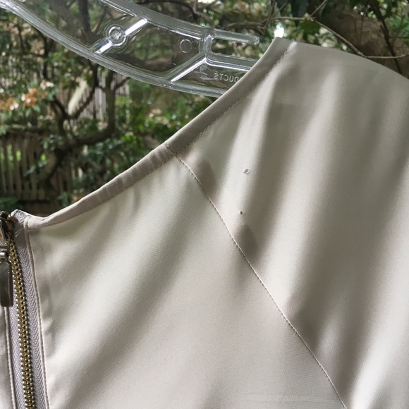 Express Silky Top - Picture 5 of 5